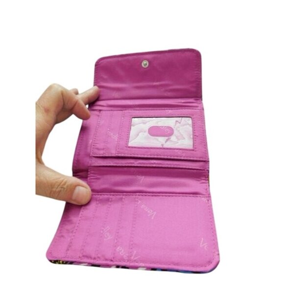 Vera Bradley Euro Wallet African Violet Print NWT $38 - Picture 3 of 3